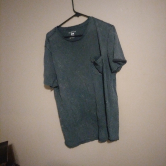 Shirt - Picture 2 of 2